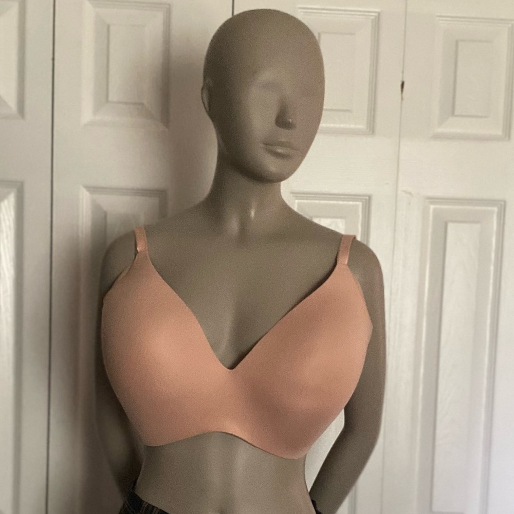 Knix Seamless wing contour Bra size 8+